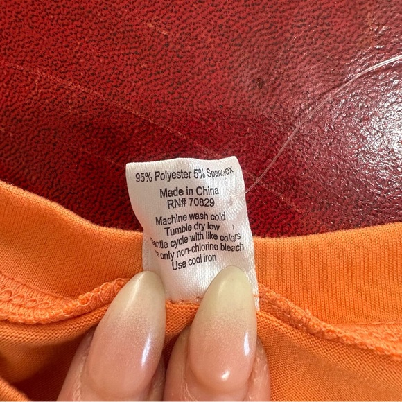 NWT Rue21 “Fire” Graphic Orange Cropped Tee Short Sleeve Ruffled Hem Medium - Picture 5 of 7